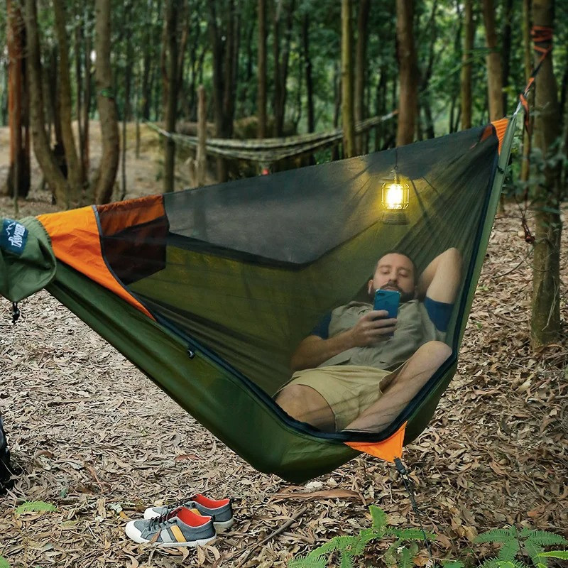 Nuevos viajeros que acampan al - Camping Hammock With Mosquito Net Rainfly reseña y precio